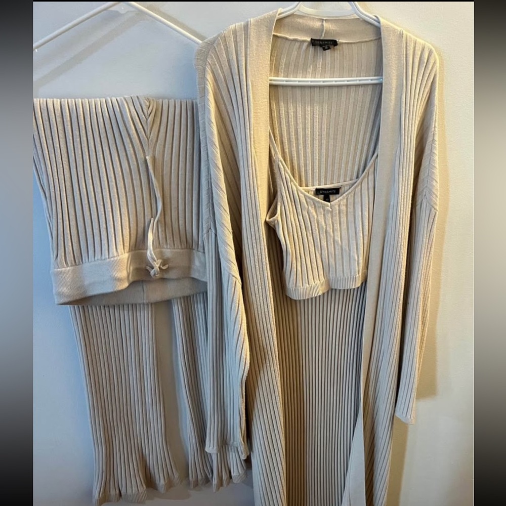 Dynamite Beige Ribbed Lounge Set - Picture 1 of 4